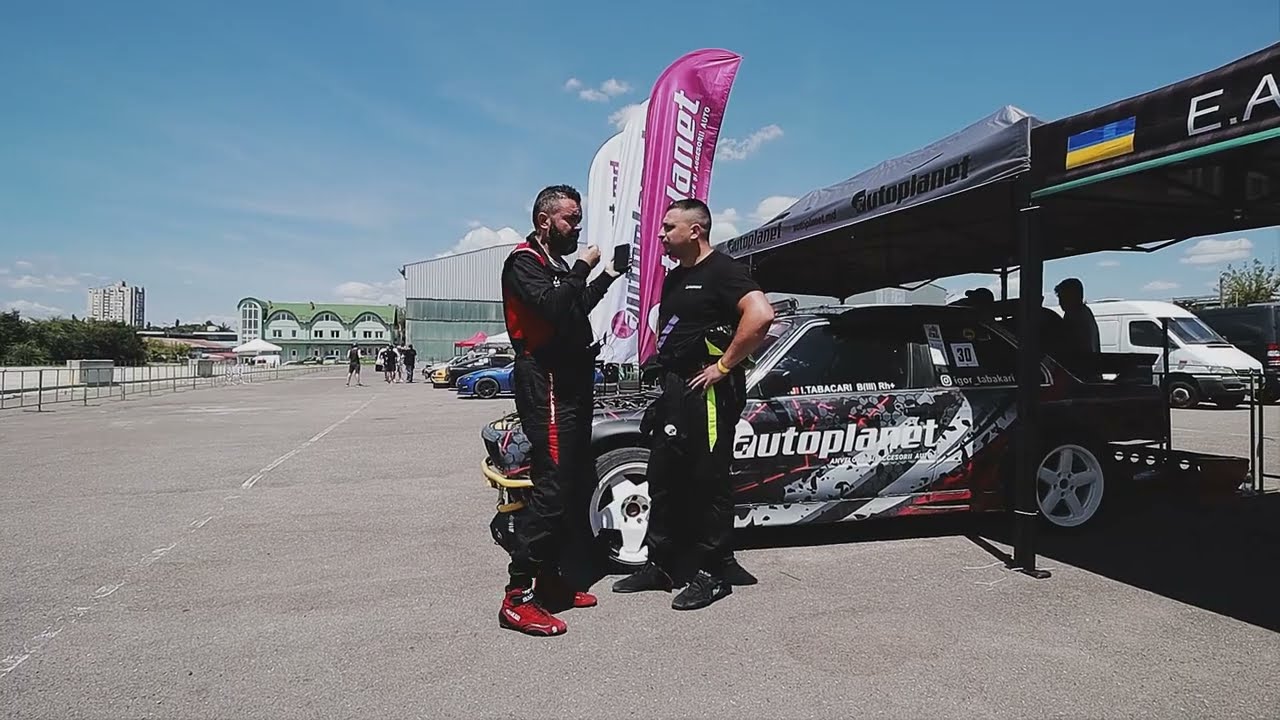 Faceti cunostinta cu Igori Tabacari. Pilot de Drift Moldova, concureaza cu un BMW e30