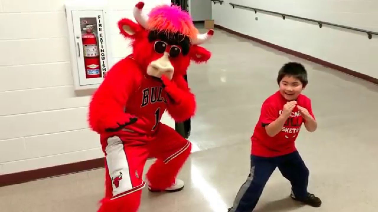 Benny & the Bulls meet the kids