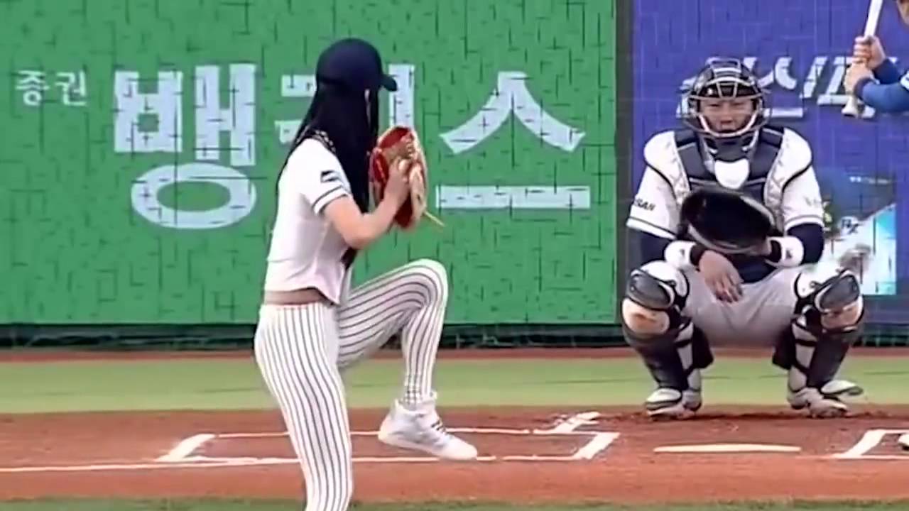 Korean idol first ball TOP 10