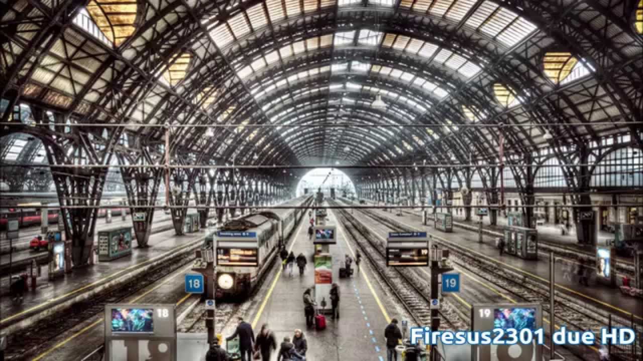 Annunci alla stazione di Milano Centrale dalle ore 6 alle 6.30