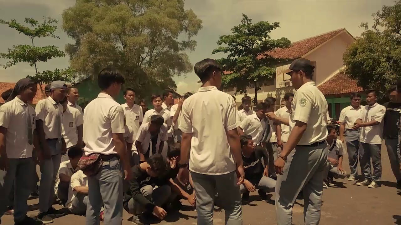 MOMEN HARU!! INI KITA ANGKATAN 27 MAN 1 KOTA CIREBON