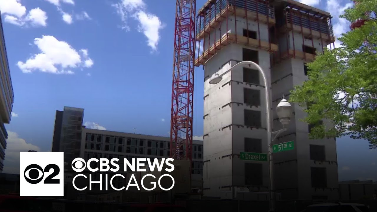 Worker dies, another hurt after falling 9 stories at Chicago construction site
