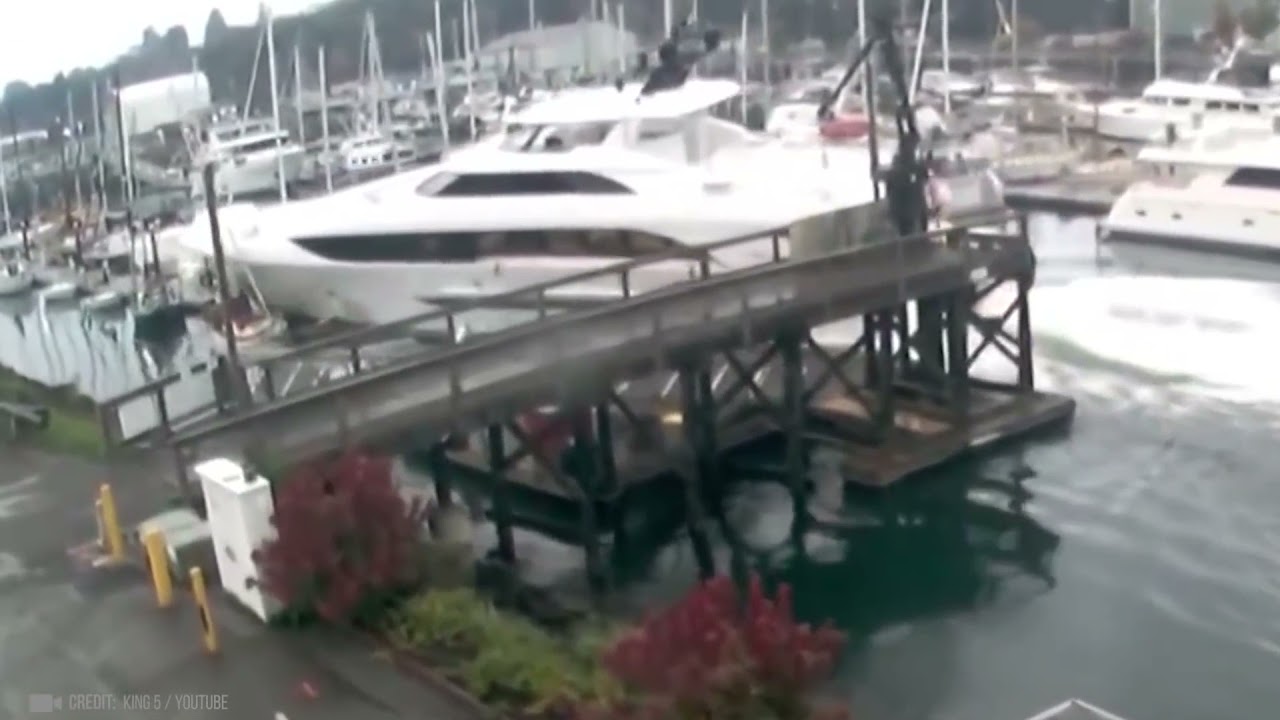 lost control - boat fail 2