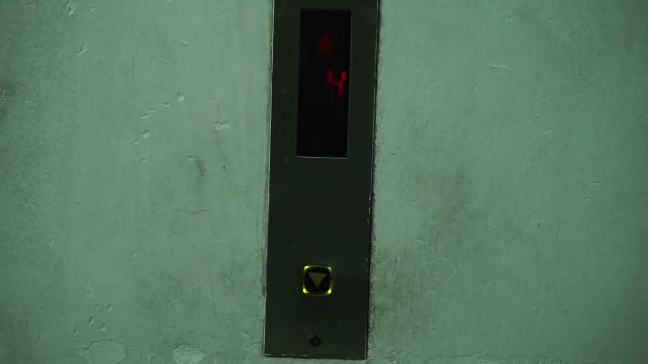 [Nov 2018] Forum the Shopping Mall - 1986 KONE Freight Elevator