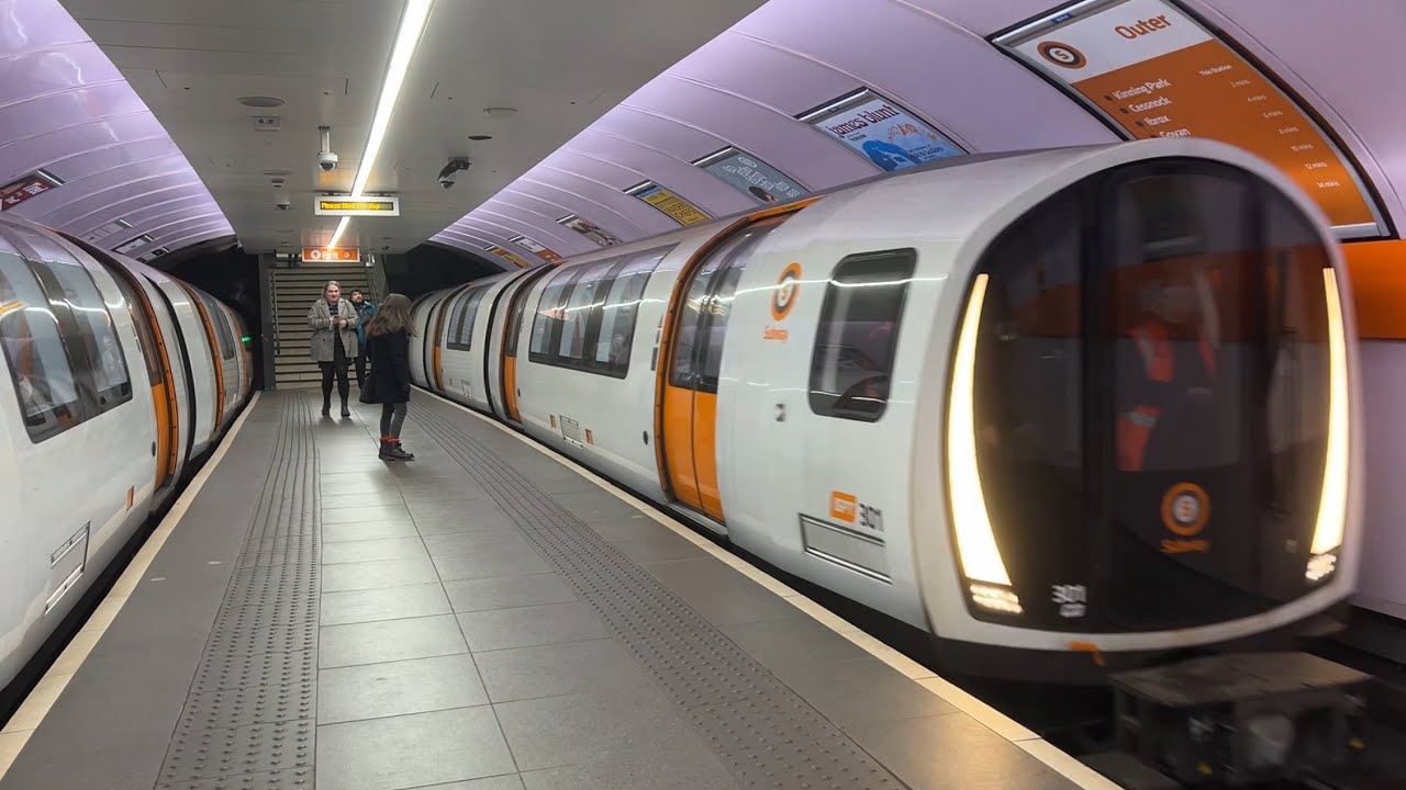 The Glasgow Subway: Electric Shoogaloo
