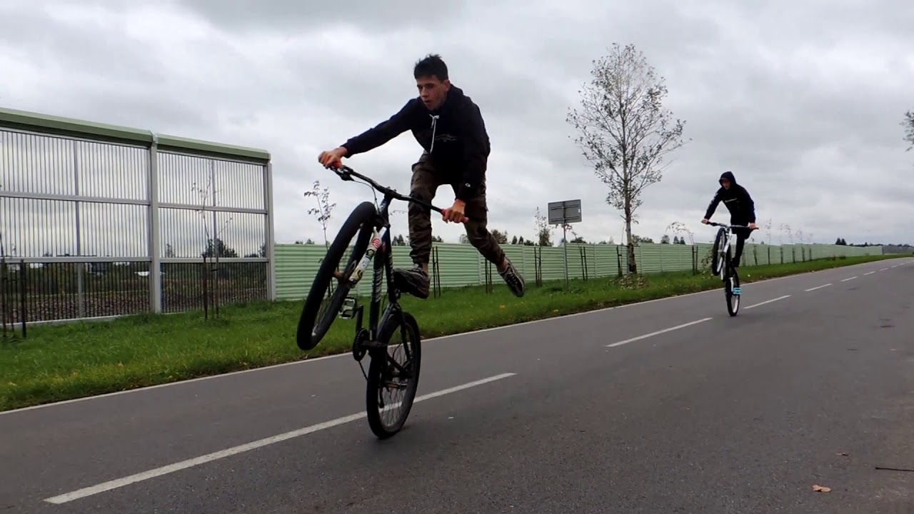 RED ZONE IN SZYDŁOWIEC | MTB STUNT