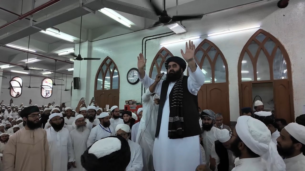 Visit and speech by the Minister of Foreign Affairs of the country to the great religious #aamirkhan