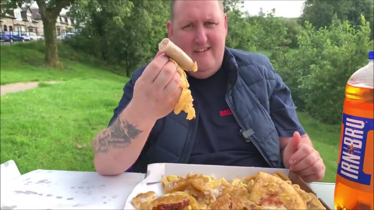 Travelling to Scotland to try a 5,400 Calorie Takeaway Munchie Box