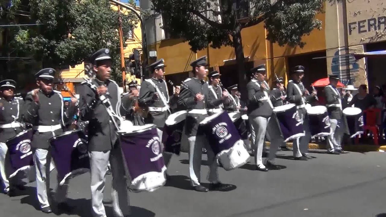 Desfile escolar 6 de agosto 2013 Cochabamba parte 7