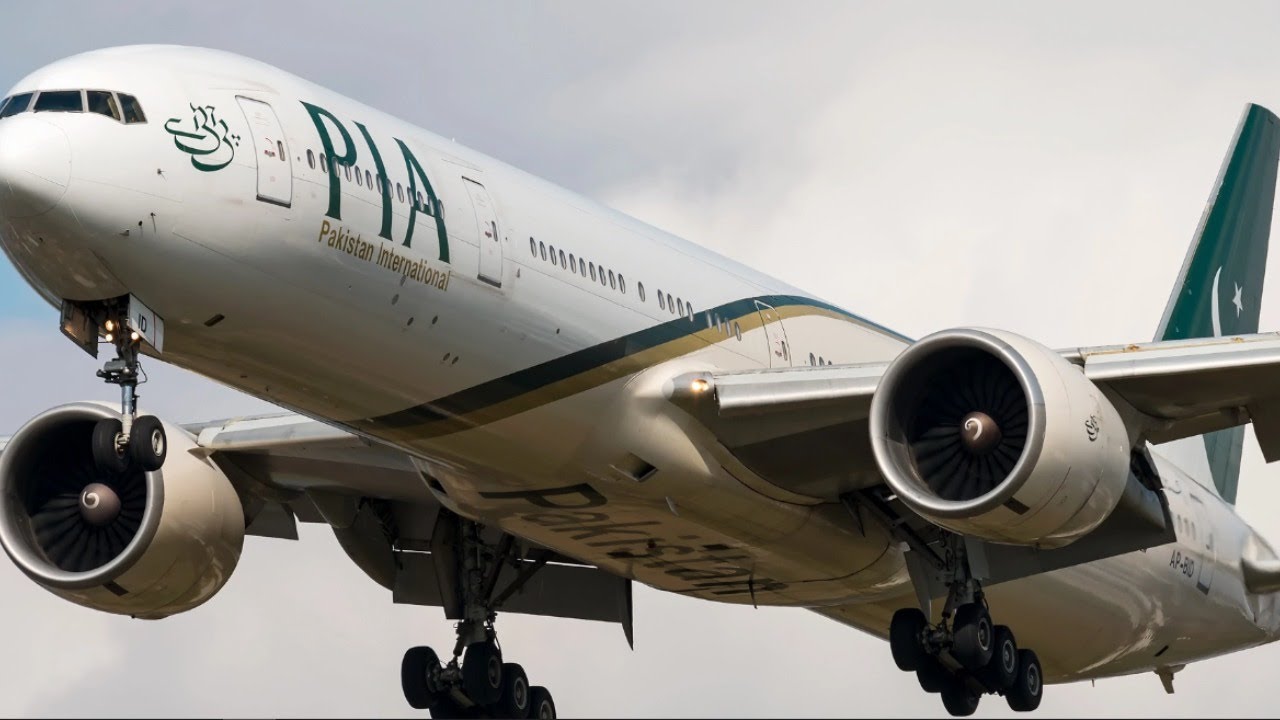 PIA792 ( PAKISTAN INTERNATIONAL AIRLINES )  Birmingham - Islamabad  ( Vatsim )