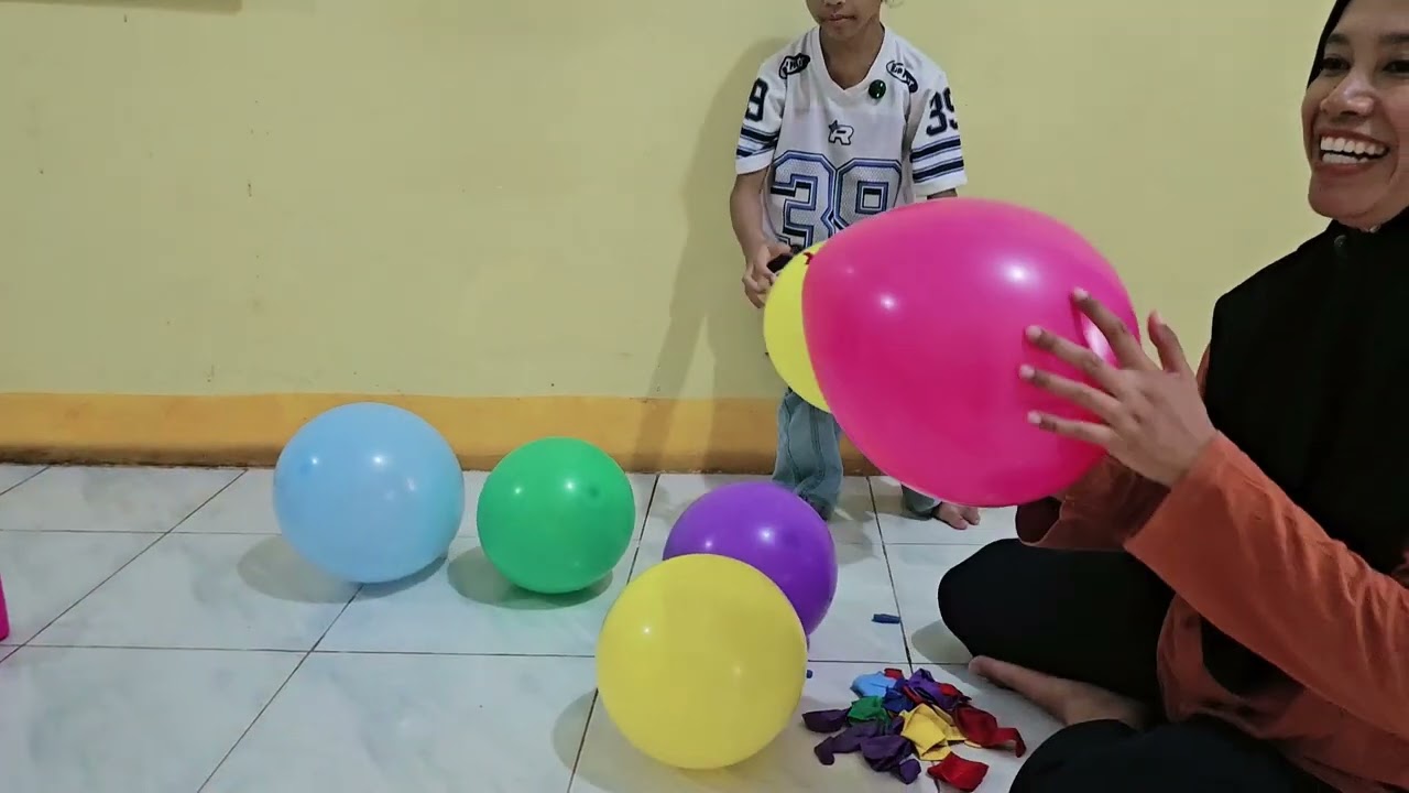 Tiup Balon pakai mesin dan Pecahkan balonnya #pecahinbalon #balon #pecahbalon #tiupbalon