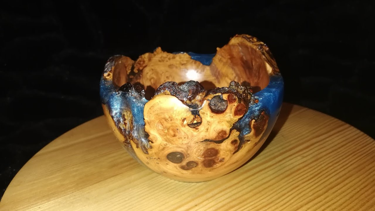 Apple burl bowl with 3 lakes - Woodturning