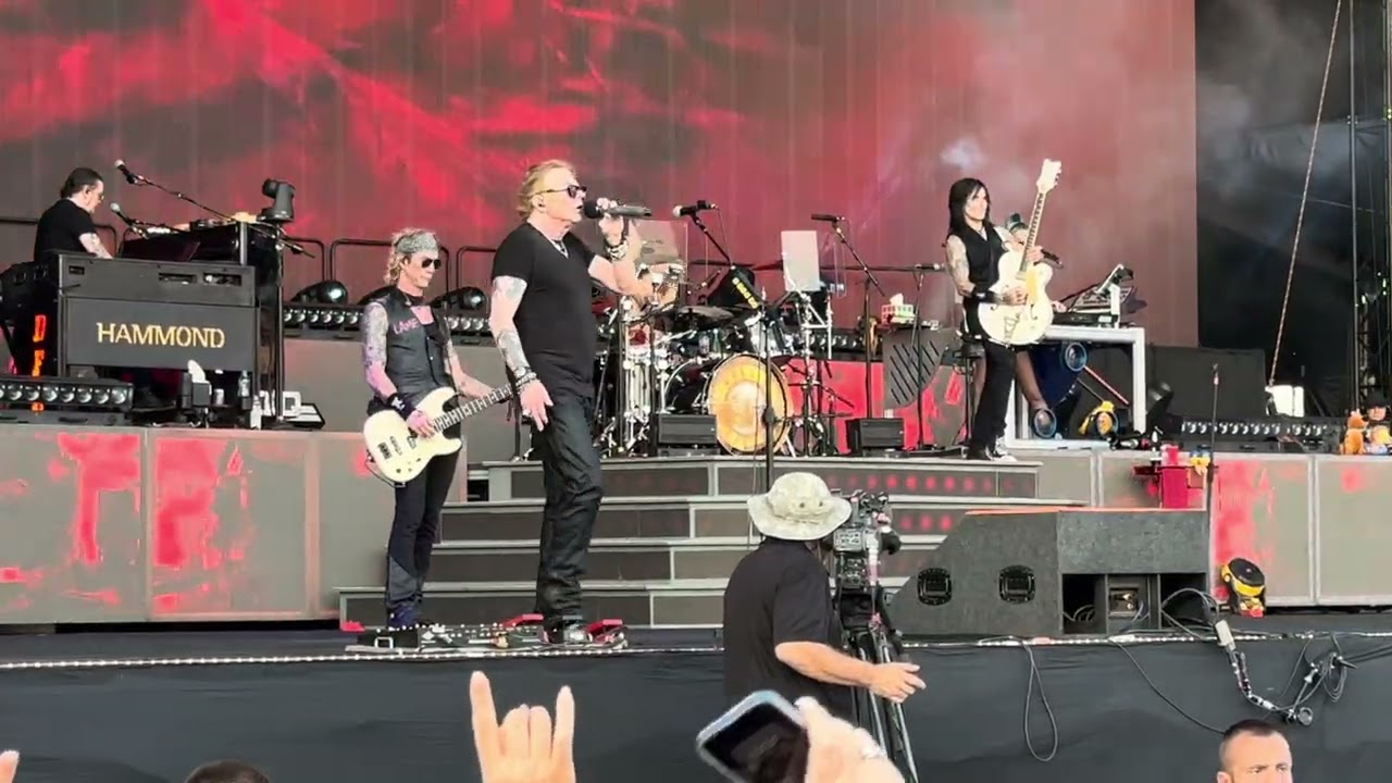 Guns N’ Roses - Civil War - Sofia, Bulgaria 2025