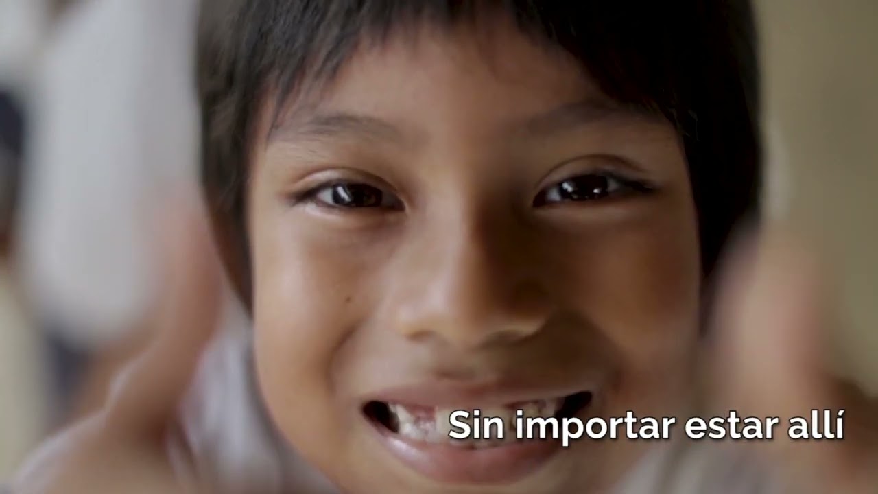 Canción: Vivo en un país