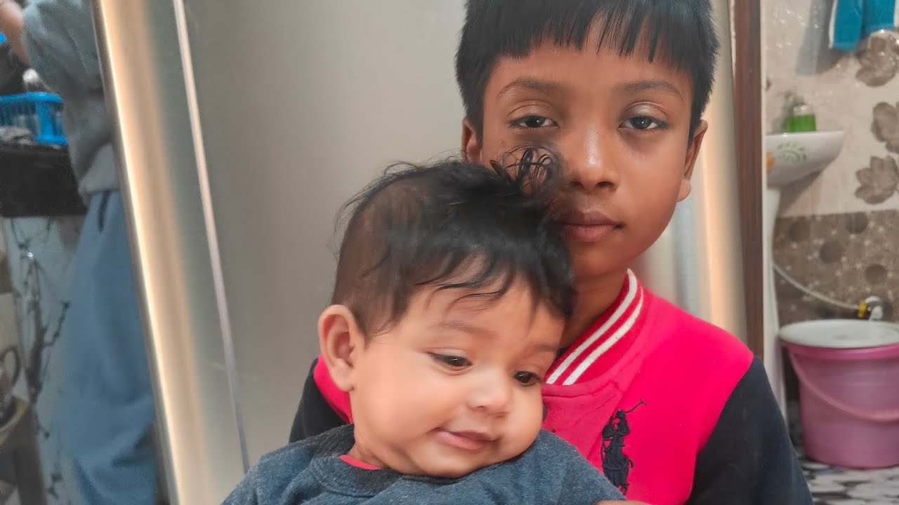 Aaj  bengali bacche Busy hai