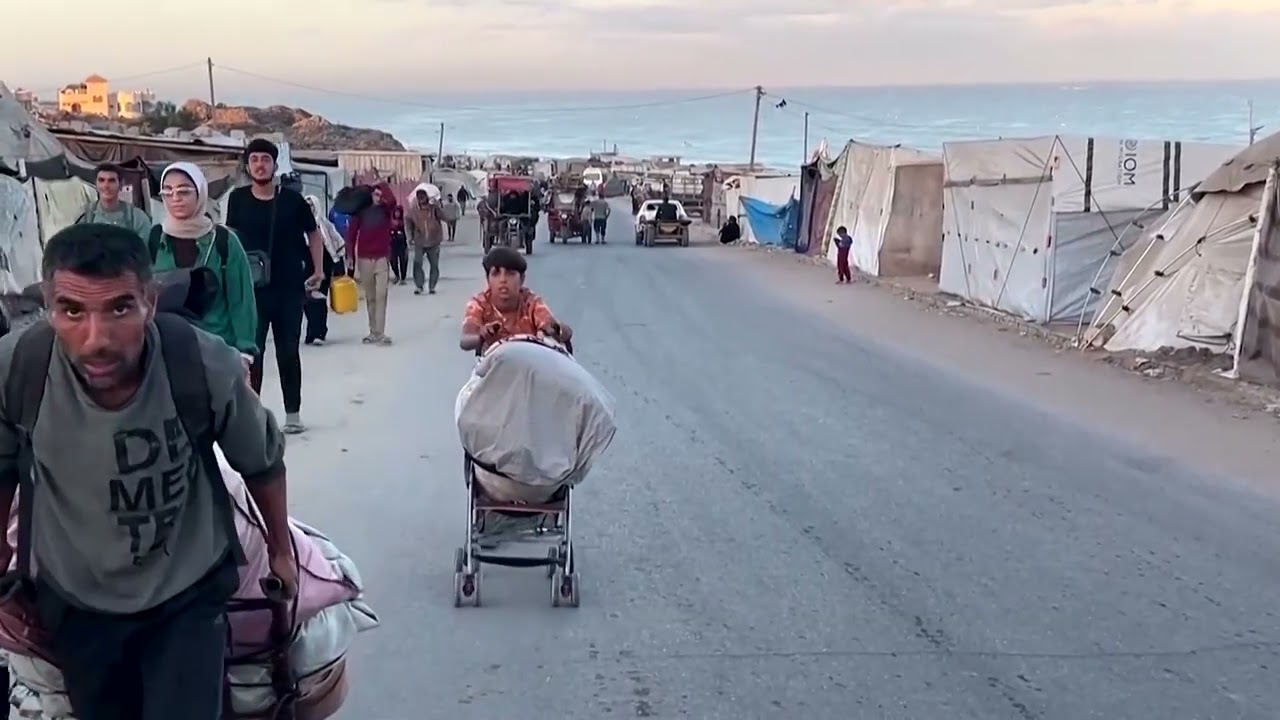Gazans return to their shattered homes | REUTERS
