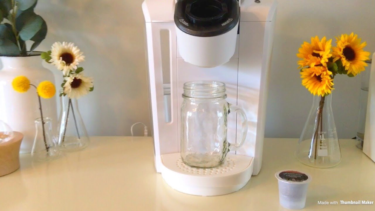 HOW TO MAKE A STARBUCKS ICED COFFEE | KEURIG COFFEE MAKER