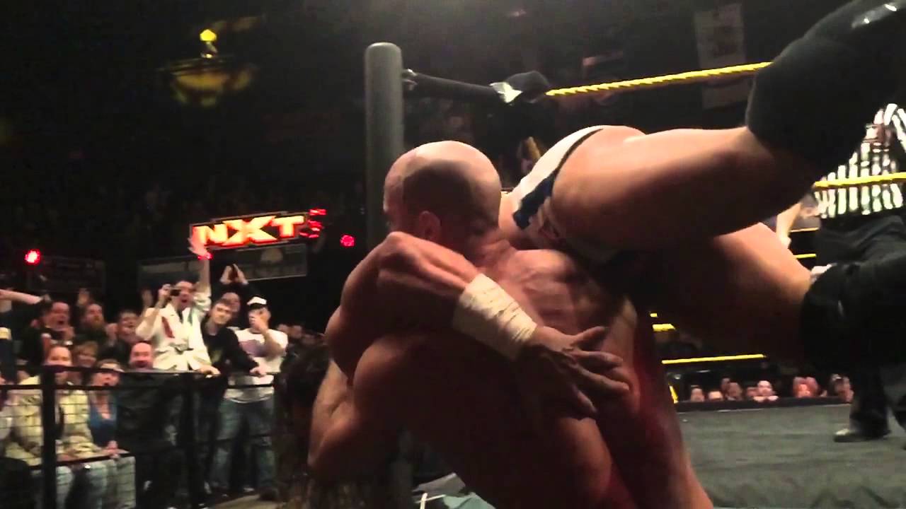 Adrian Neville vs Cesaro (NXT Columbus 3-5-15 Slow Motion)