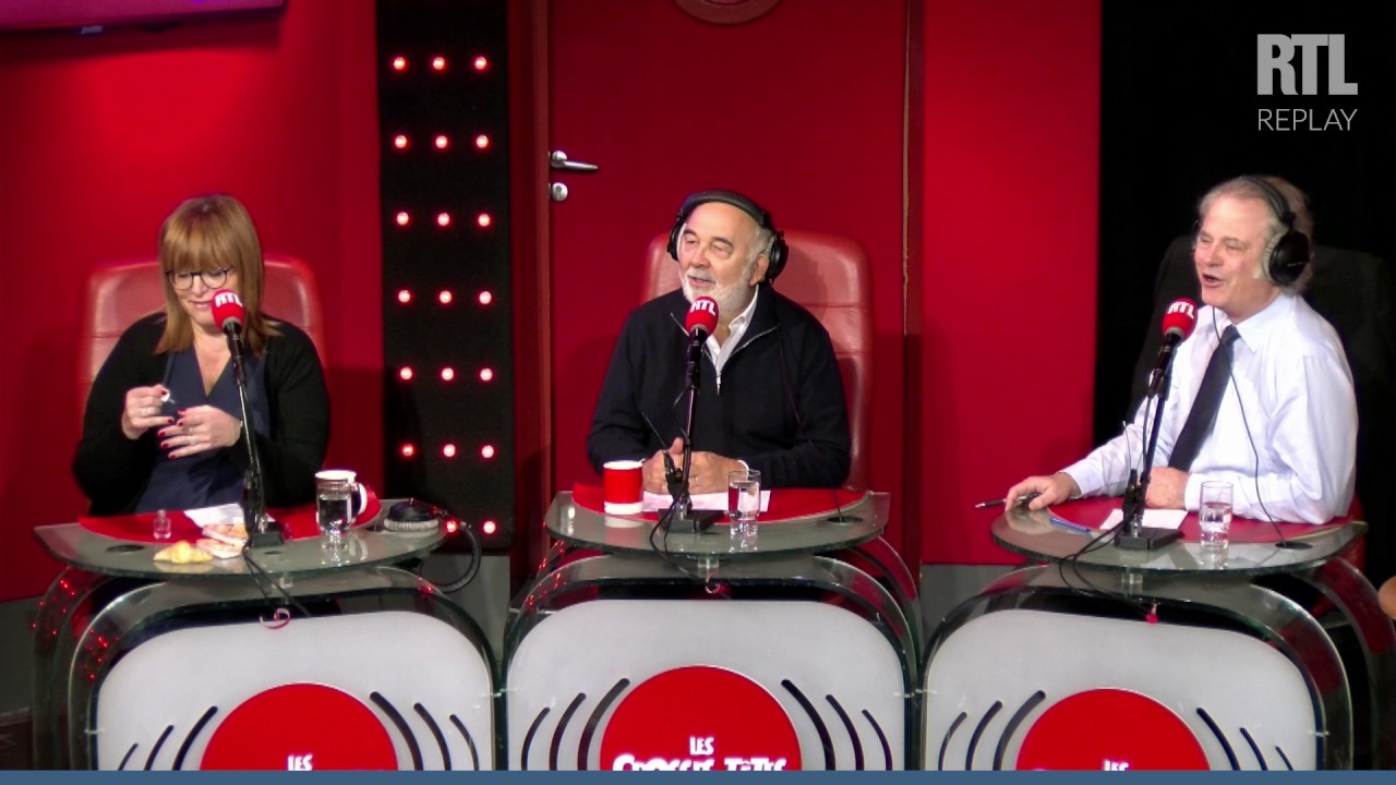 Caroline Diament se fait les ongles en direct