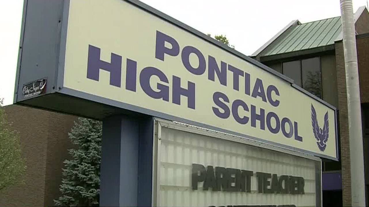 Unique agreement saves 2 Pontiac schools