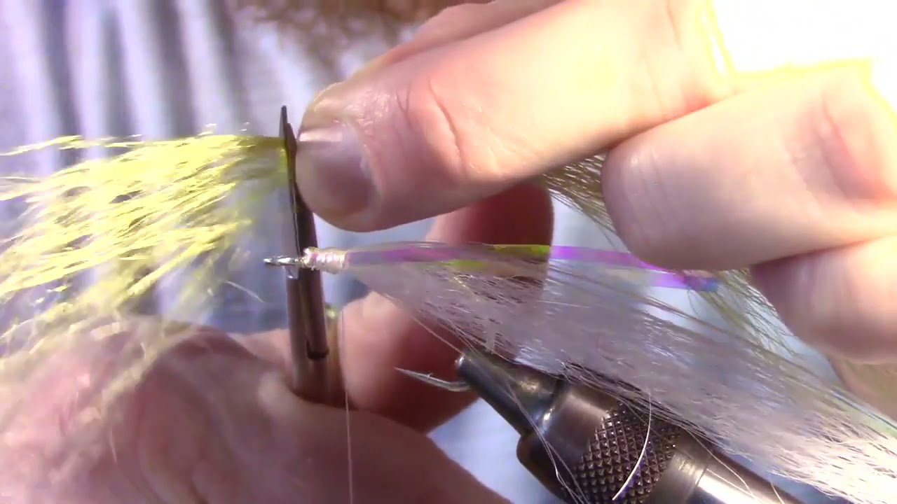 How to: Tying the Surf Candy Fly (Bob Popovics)