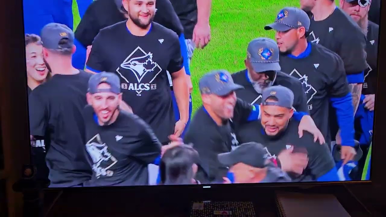 Blue Jays win: Schneider and Hazel