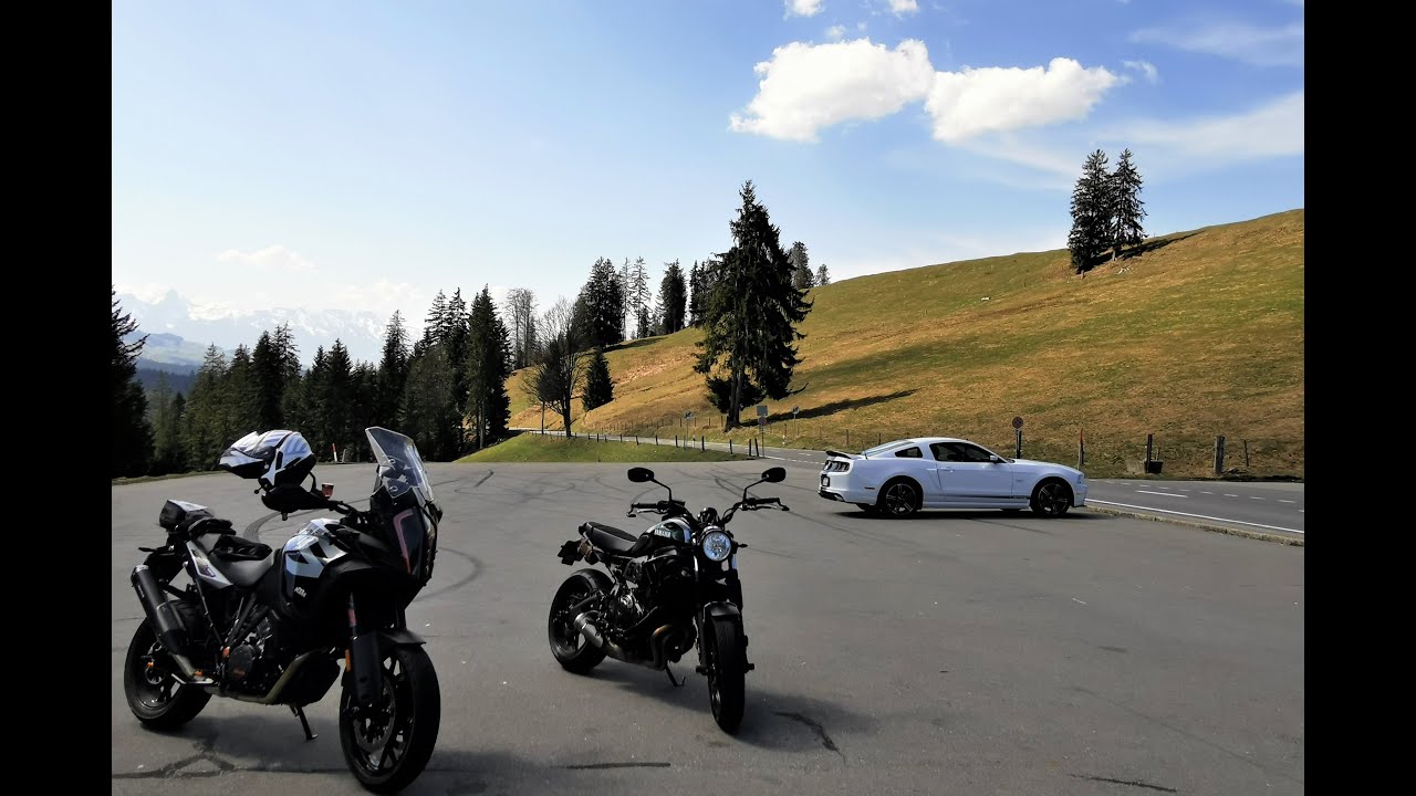 Mit dem Motorrad über den Schallenberg (Schweiz)