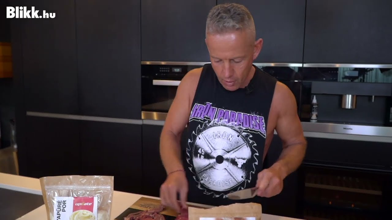 Keto rántott hús, keto burgonyapürével, ahogy Schobert Norbi készíti I Blikk