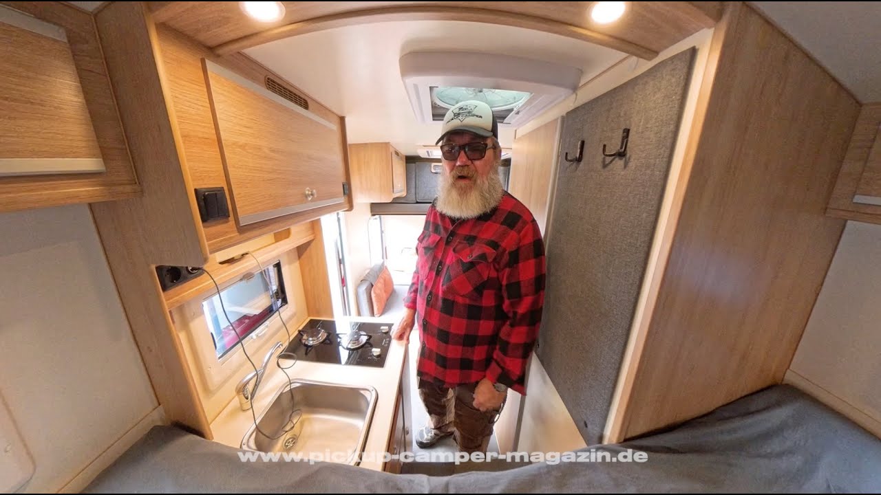 PIKUPCAMPER shorts: Tischer 260 SP