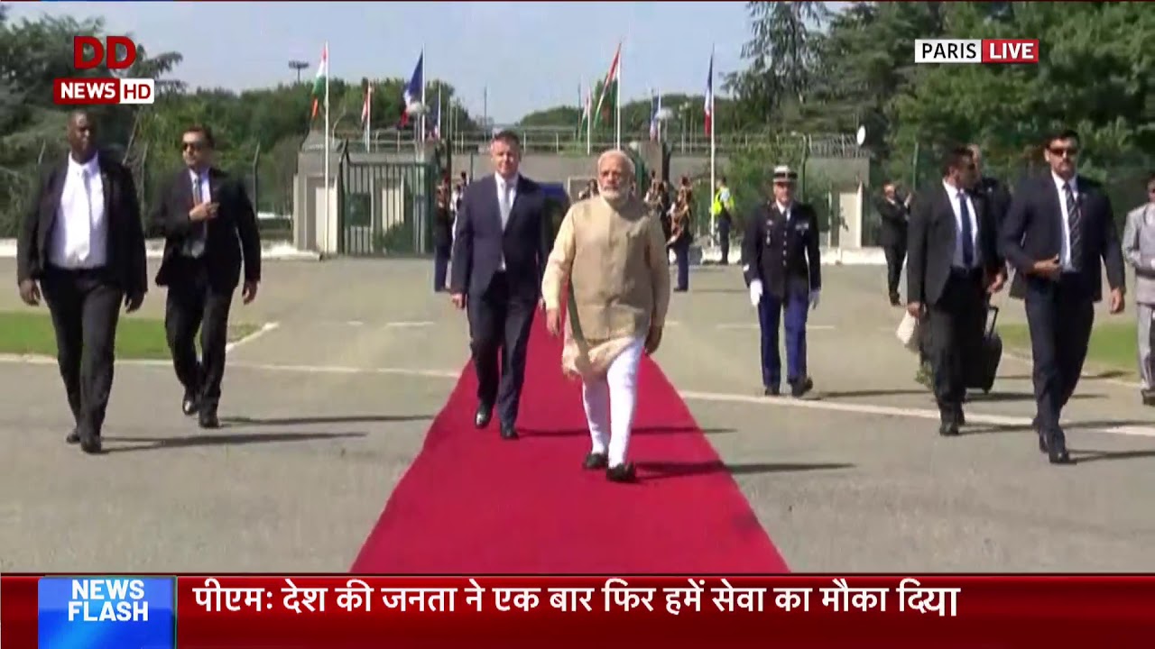 PM Modi leaves from Paris for his next visit to Abu Dhabi
