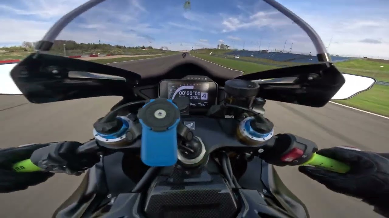 Honda cbr 1000rrr sc82 Nürburgring gp Strecke Touristenfahrten 19.04.2025 Stint 17:30uhr