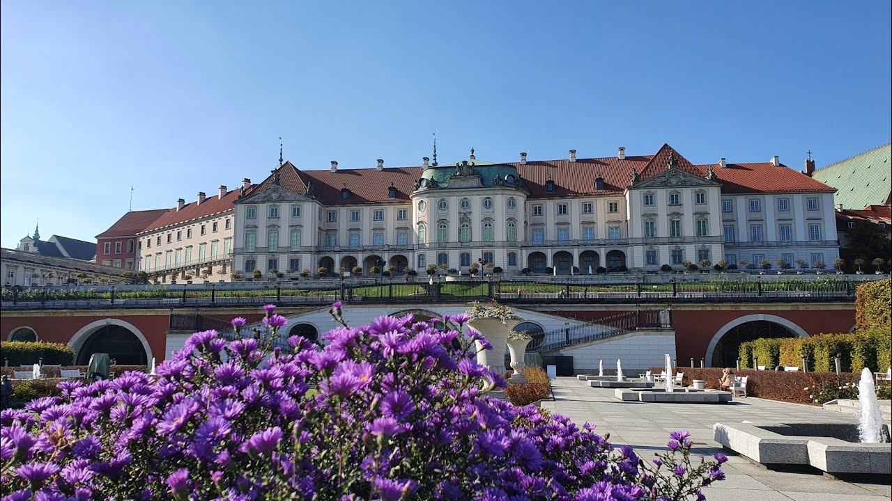 Walk in Royal Castle and Garden area and part of Old Town  in Warsaw, Poland