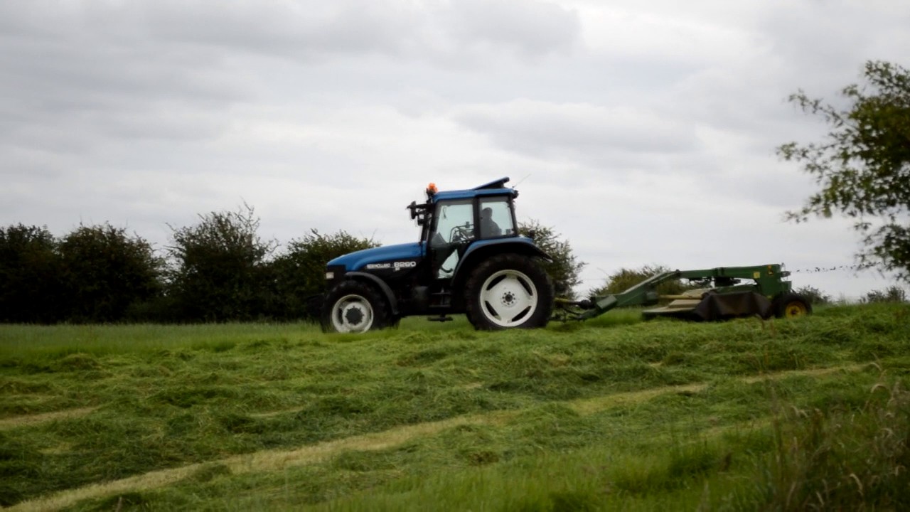 O'Shea Agri Contractors   Mowing 2017