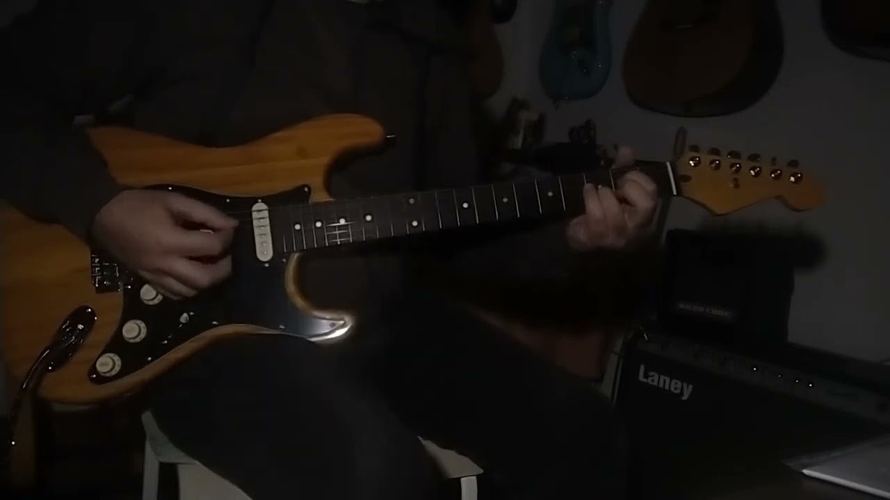 ST Di Carlo Guitar SSS Ceramic Paulonia GUITAR DEMO SOUND #dicarloguitars #guitarshop2021