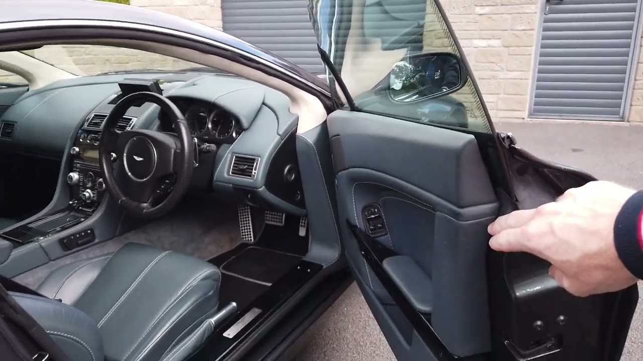 Interior Review   2009 Aston Martin V8 Vantage