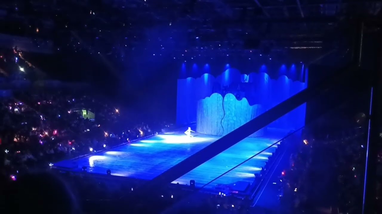 Frozen/ Disney on Ice/ liverpool/let it go/