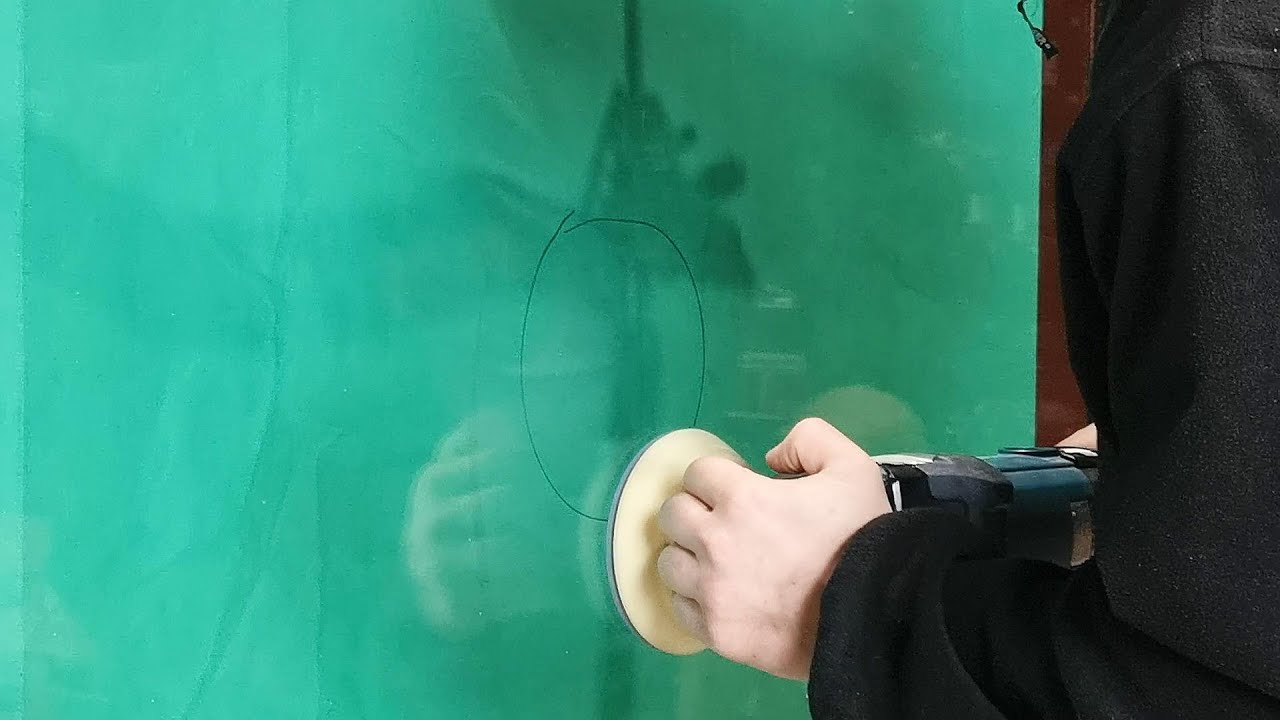 Kurz vorgeführt: Kratzer im Glas ohne Wasser entfernen dank GlassRenu®