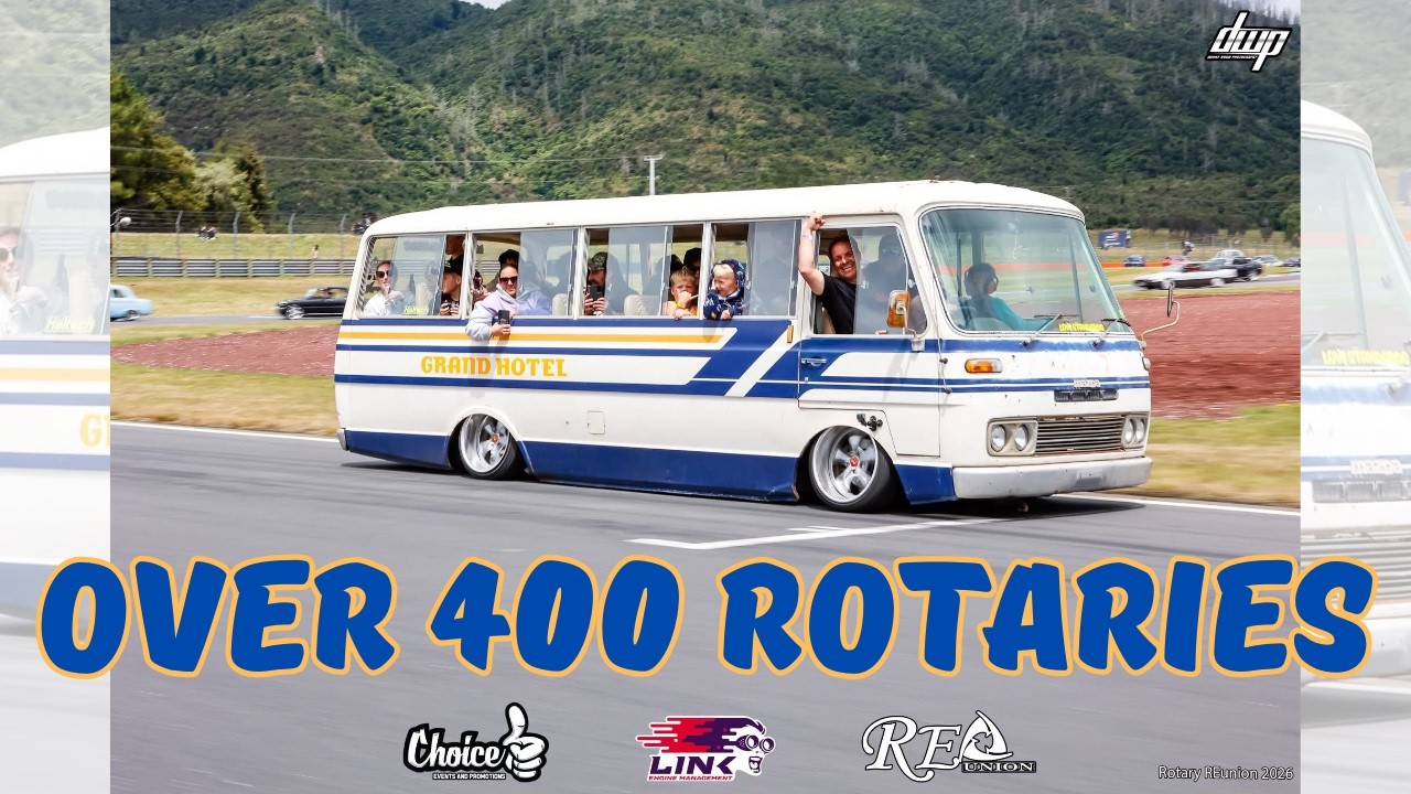 DRIVING THE BUS 700km TO THE BIGGEST ROTARY EVENT IN THE WORLD. TAKING OVER 2000 PEOPLE FOR LAPS!