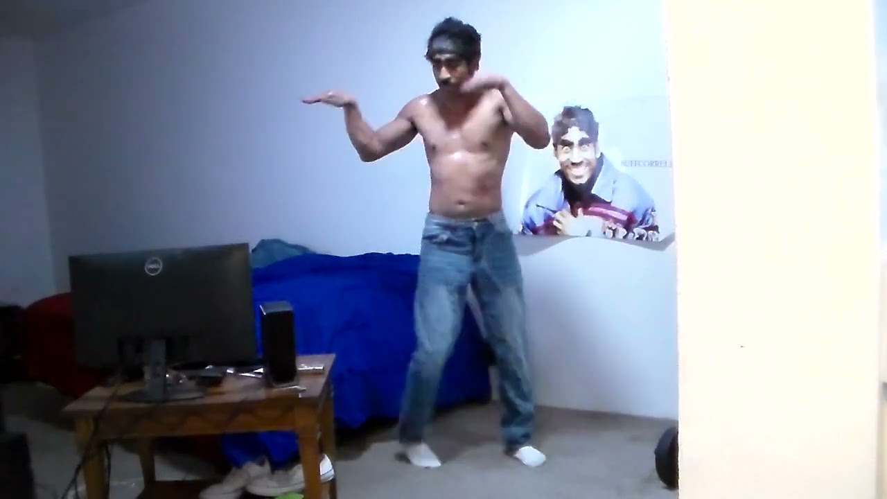 Майли Сайрус - Party in the USA (кавер)