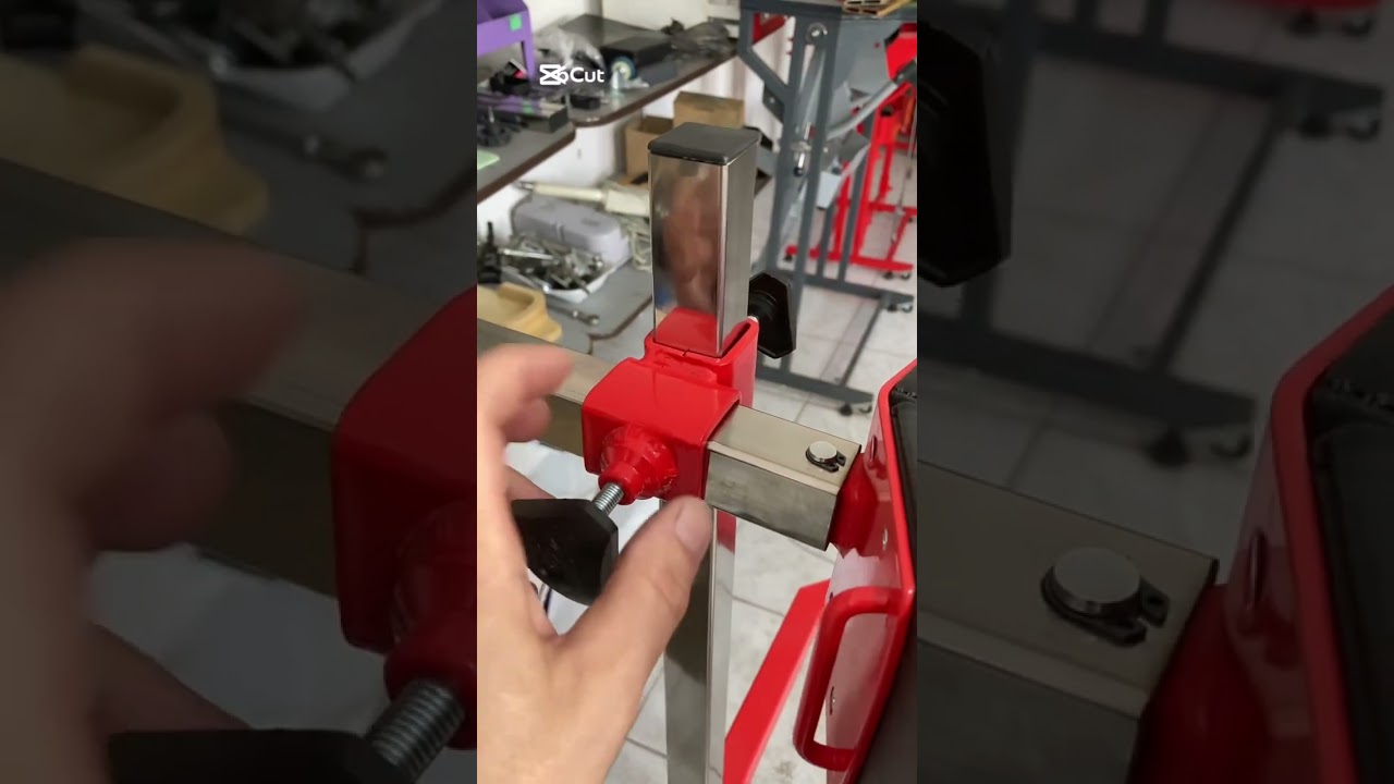 Какой зажим больше нравится? #car #automobile #кузовнойремонтцены #welding #армения #ремонт #сварка