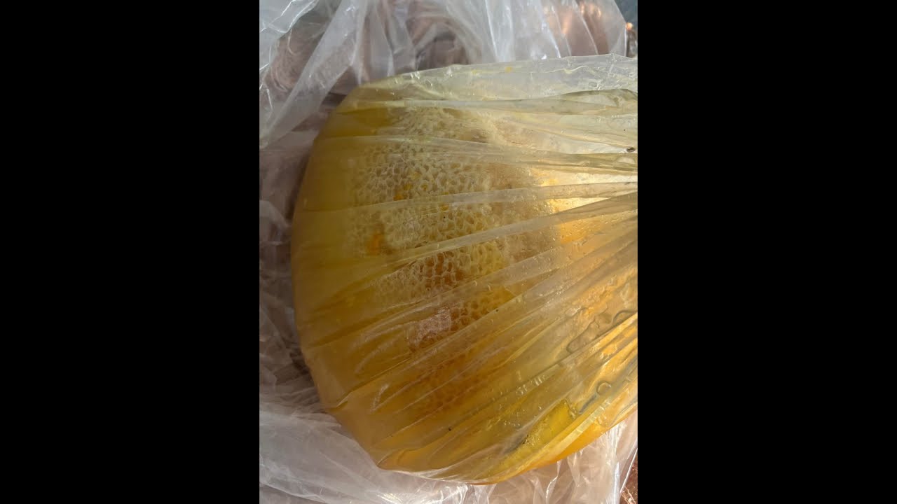 MẬT ONG RỪNG XUỐNG NÚI SALE KHỦNG. LH:0916979325