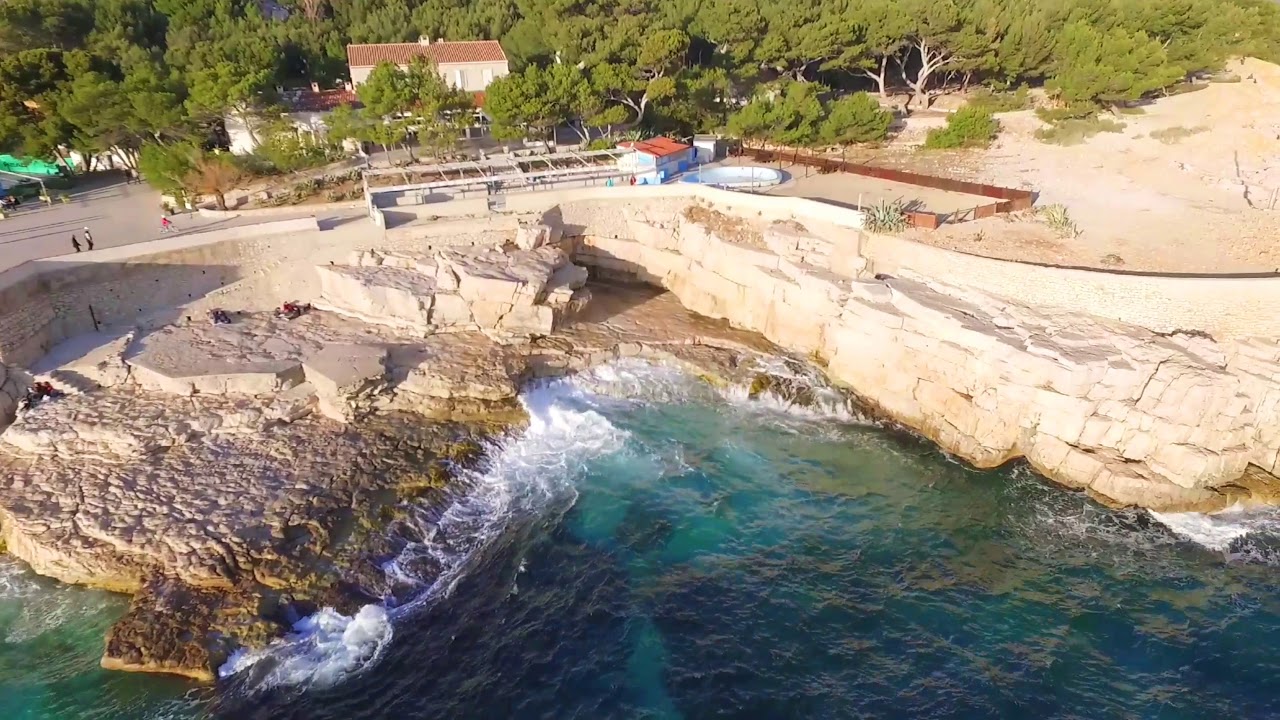 Les calanques de cassis , vue magnifique en drone 4k