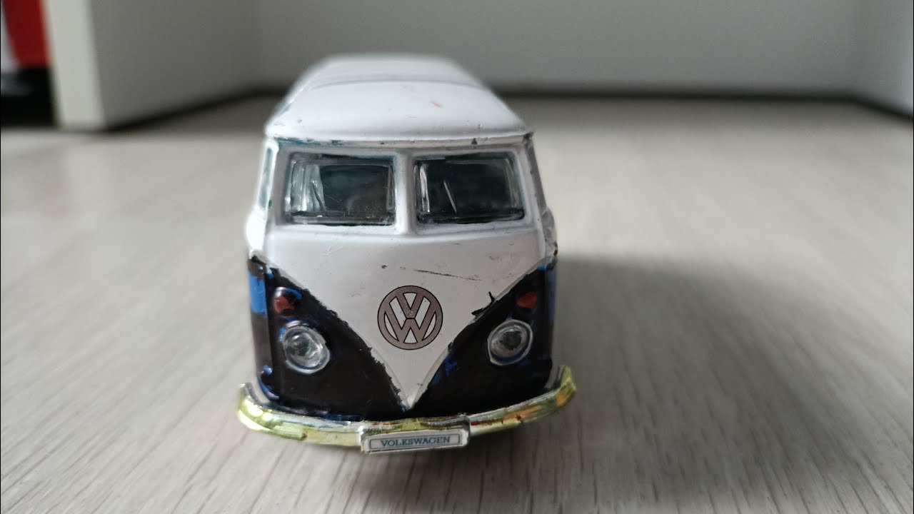 MEGA Restoration - og&oacute;rek VW błyskawica