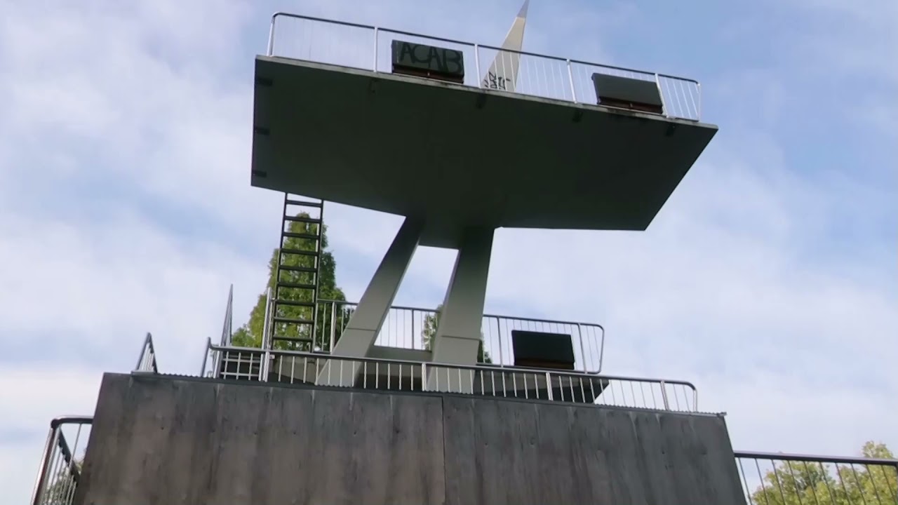 Wattenscheid- Höntrop, Ruine vom Schwimmbad im Südpark.