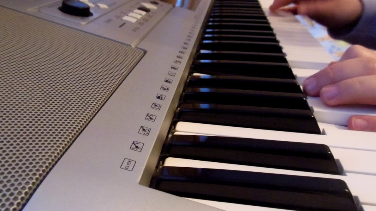 Kanikuły (cover) Yamaha PSR E-323