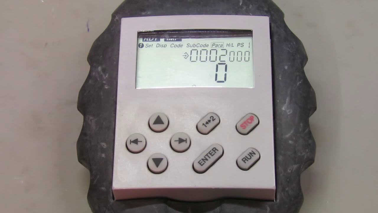 Frequenzumrichter Lenze 8200 Vector - Parametersätze vom Keypad in den Frequenzumrichter kopieren