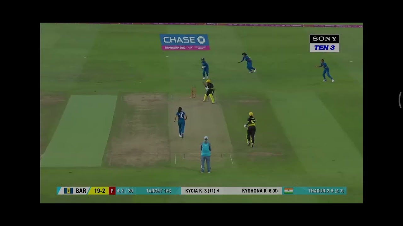 #cwg2022 @SonyLIV Renuka Thakur on fire in commonwealth games #sports #womenscricket #trending