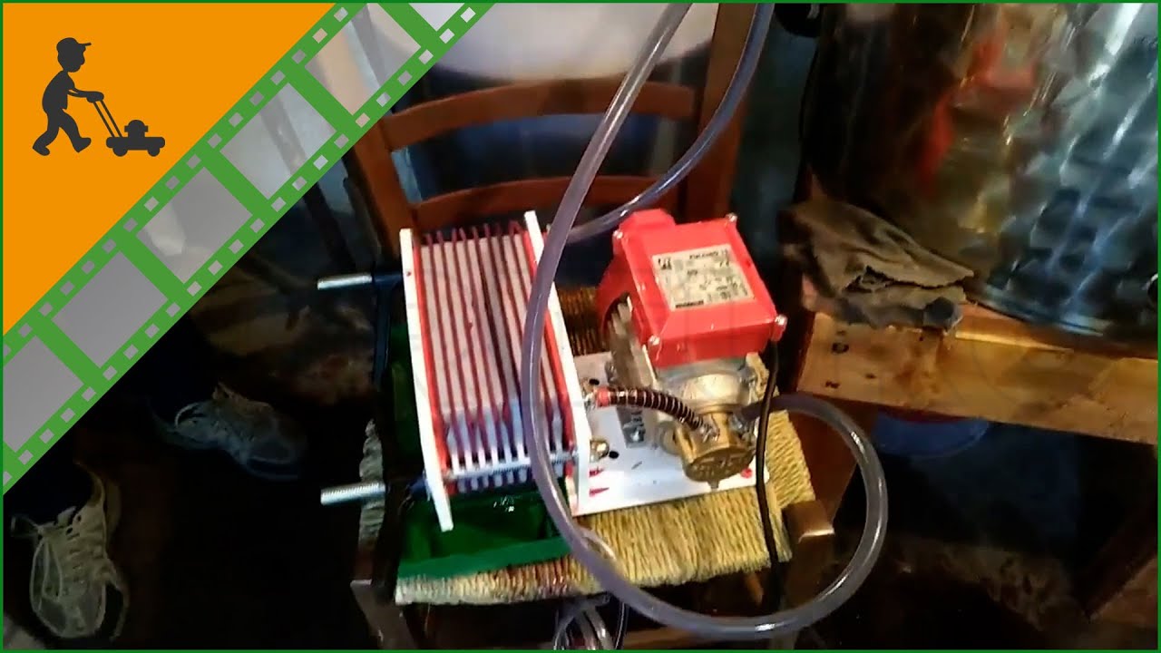 Filtro per vino Rover Pulcino 10 a cartoni e piastre con pompa enologica: vediamola in azione