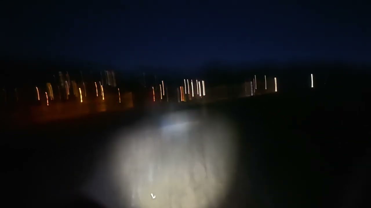 Nachtfahrt mit Cube Hybrid SLT 800 und Test Acid e150 Frontlicht durchs Schwäbele Holz 12/2025