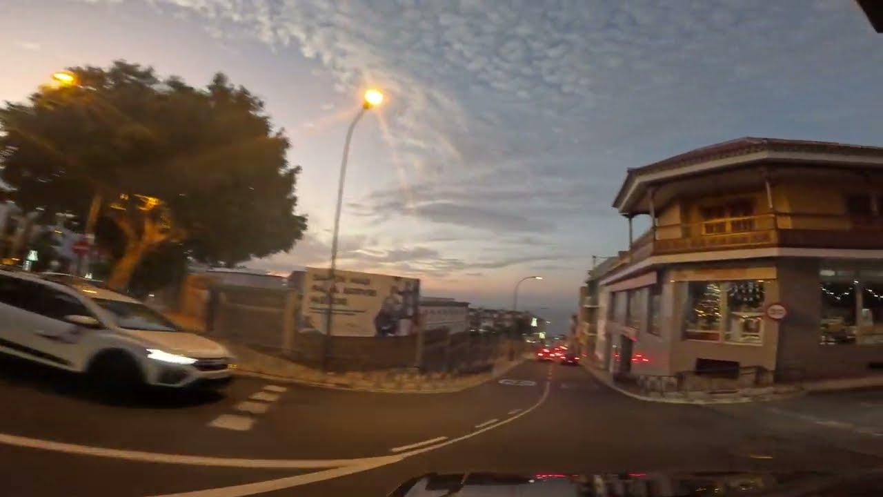Mejores rutas en coche en España al atardecer